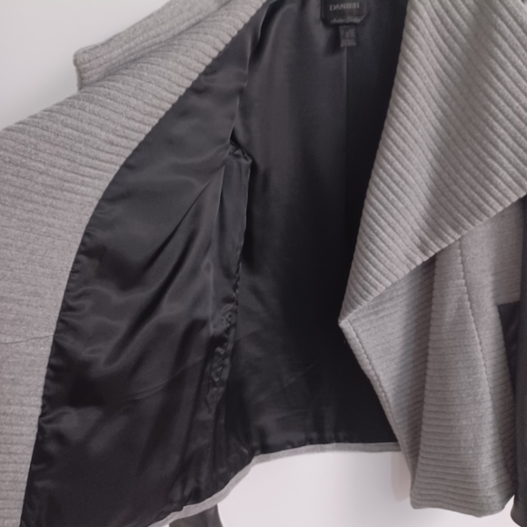 Danier Italian Leather And Wool Cardigan Jacket - Picture 9 of 10